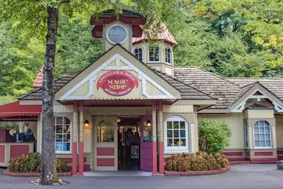 magic shop at Dollywood